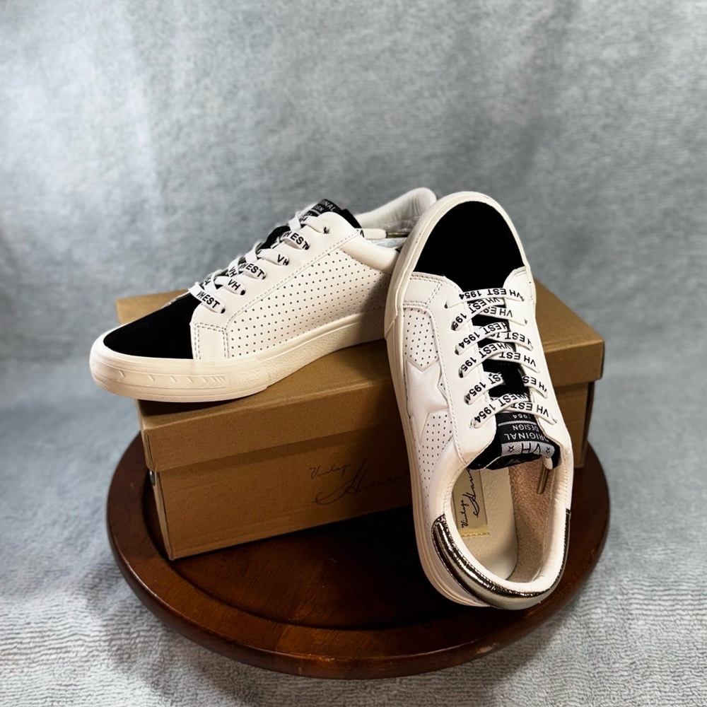 Brand New! Vintage Havana Brenda White/Black/Multi Includes Box; NWT